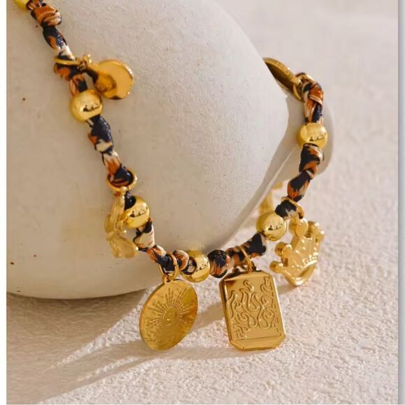 Leopard Print Charm Necklace – Bold & Unique Statement Piece - Picture 4 of 14